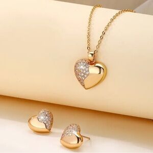 Gold Tone Heart Necklace with Sparkling Gemstones